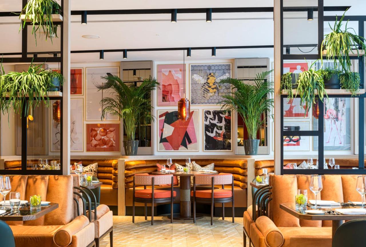 더 로리 호텔 맨체스터 외부 사진 Interior of the restaurant